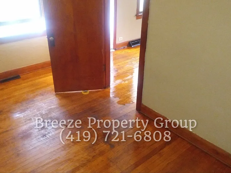 36 E Park St — Photo 8