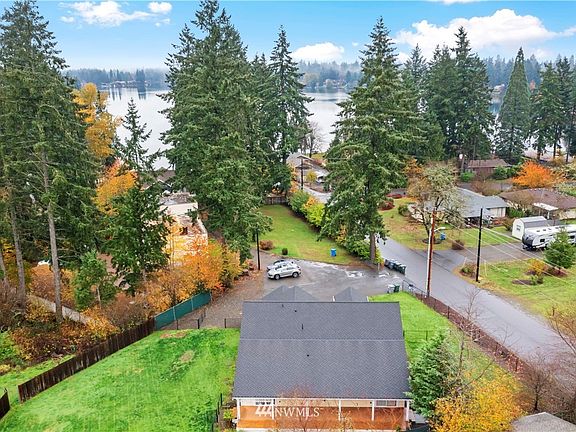 3rd image of 17240 10th Ave S