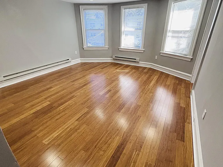 1221 Lindley Ave #2 — Photo 5