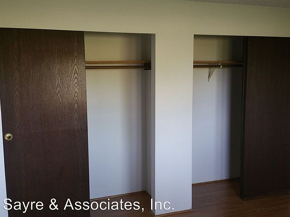 5th image of 322 9th Ave SE APT 18