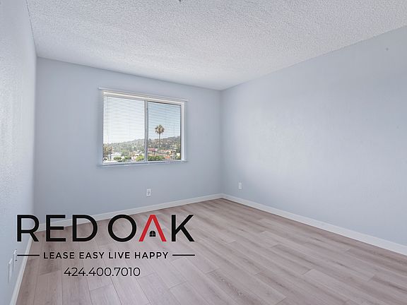 3rd image of 5200 Oakland St #302