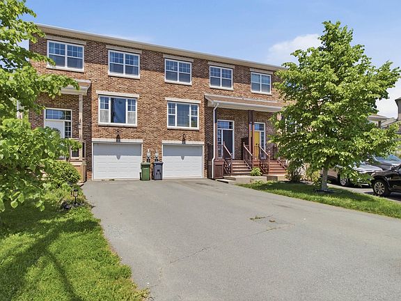 2nd image of 79 Collingwood Ct