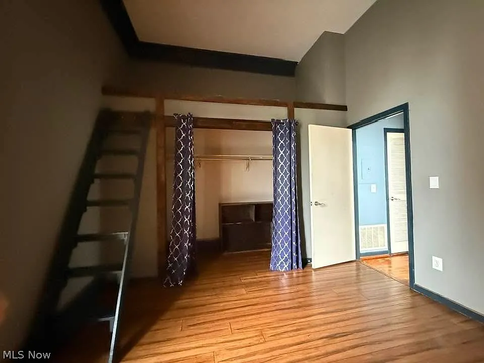 1 bed, 1.0 bath, 900 sqft, $1,100 — Photo 4