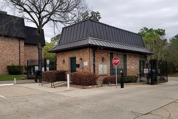 2nd image of 2400 N Braeswood Blvd APT 131