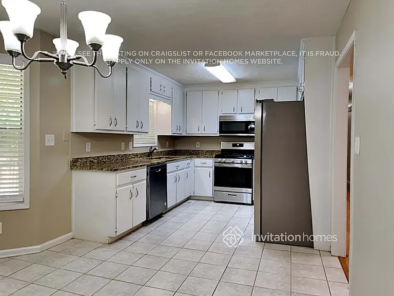 264 Park Ave E — Photo 7