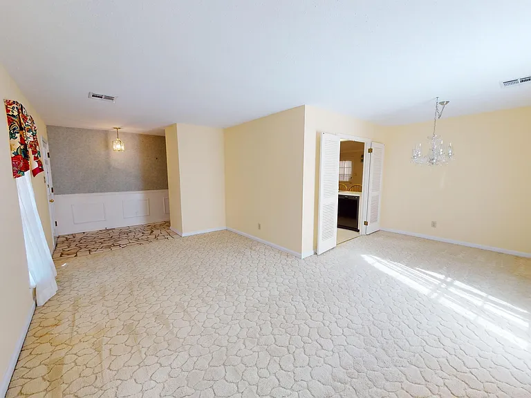 1212 Hillman St — Photo 12