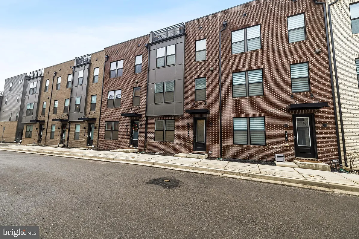 Building Photo - 108 Glass Ln