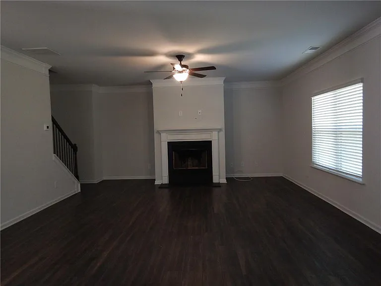 720 Country Ridge Dr — Photo 8