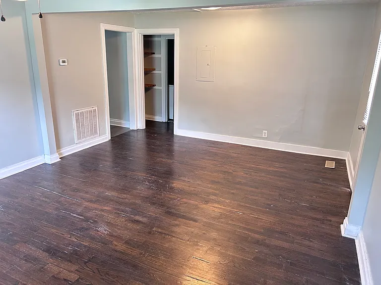 823 Marina St — Photo 5