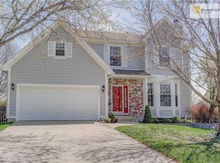 12241 S Shannan Ln, Olathe, KS 66062