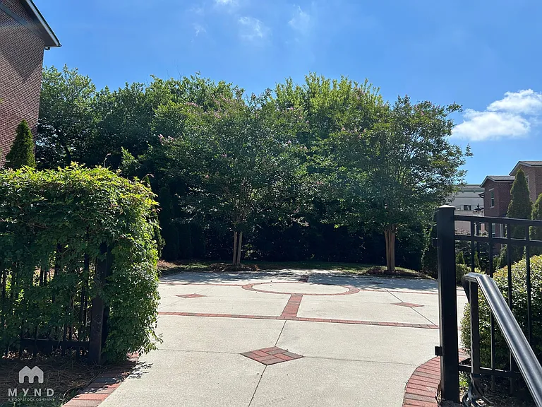 1777 Temple Ave #K — Photo 20
