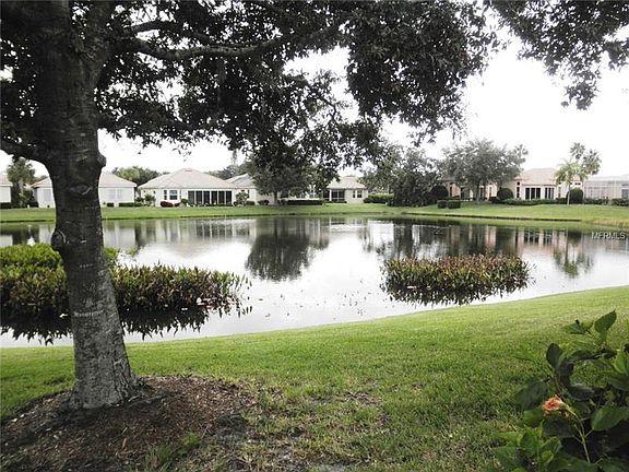 3rd image of 3841 Alamanda Dr