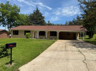 1303 Van Buren Ave, Tupelo, MS 38801