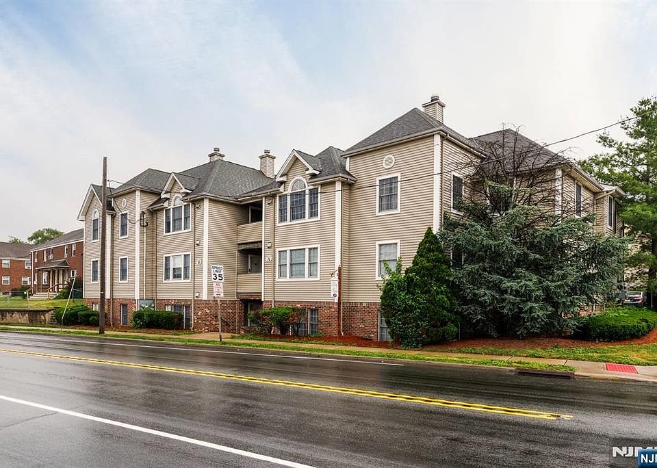 1st image of 428 Grand Ave APT 2C
