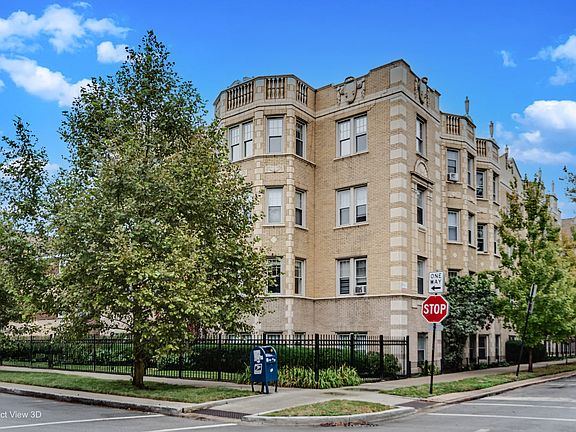 2nd image of 6203 N Oakley Ave APT 3