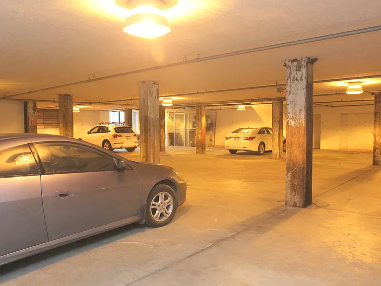 2501 Liberty Ave — Photo 11