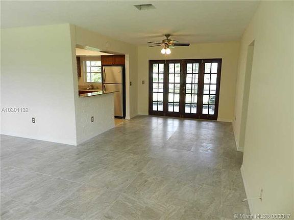 3rd image of 5251 SW 89th Ave
