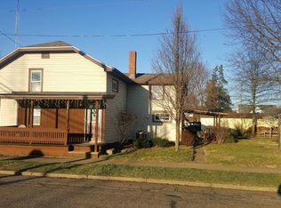 121 S Church Ave, Beach City, OH 44608