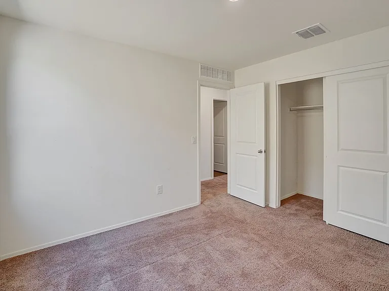 4051 E Braddock Dr — Photo 18