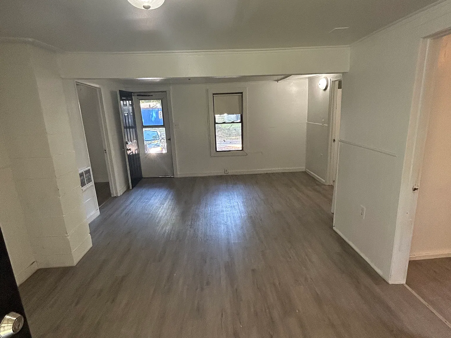 11245 Hall Ave — Photo 3