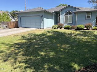 1522 NE Locksley Dr, Bend, OR 97701