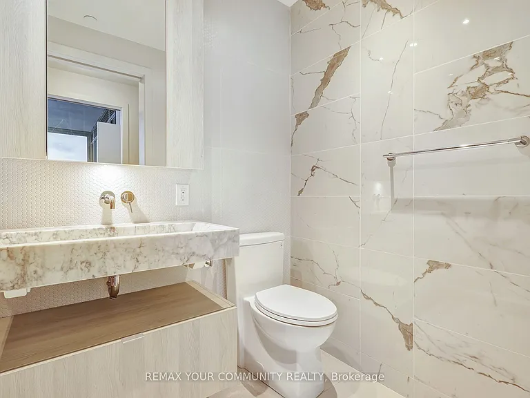 11 Yorkville Ave N #4402 — Photo 24
