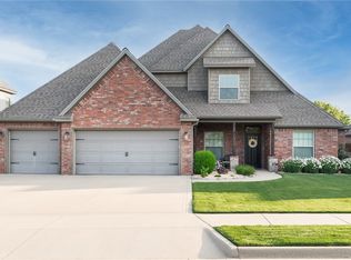 1902 SW Hayfield Ave, Bentonville, AR 72713