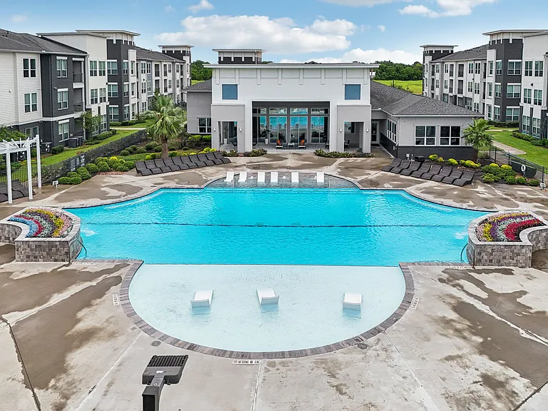Vista at Southwinds — Photo 8