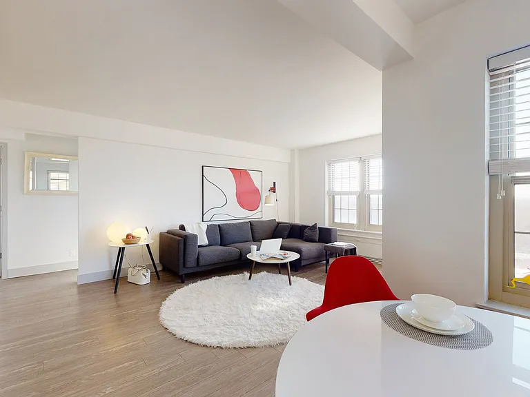 Dining/Living room