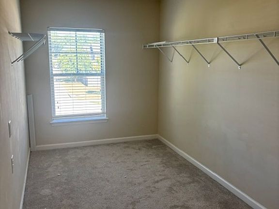 5th image of 3006 Margot Ln