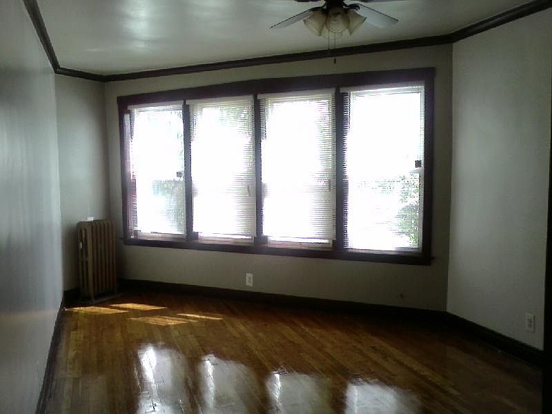 1st image of 4006 W Cullom Ave Unit 1