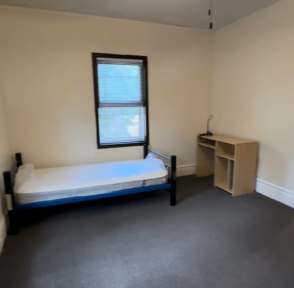 3 bed, 1125 sqft, $3,275 — Photo 3