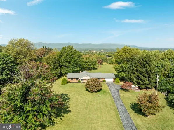 154 Skyline Forest Dr, Front Royal, VA 22630