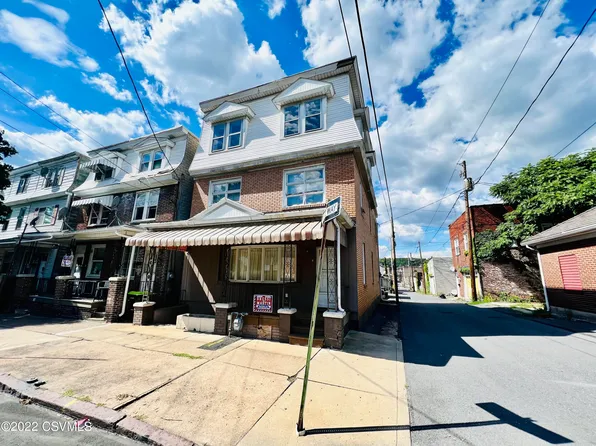 31 W 6th St, Mount Carmel, PA 17851