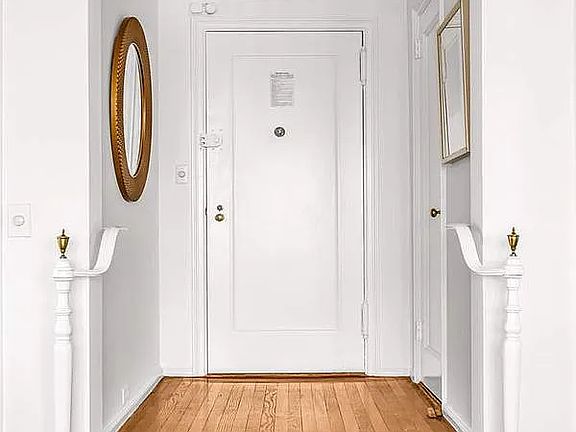 5th image of 45 Christopher St APT 17F