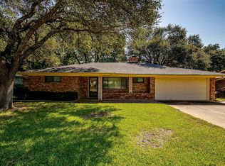 5249 Ruston Ave, Fort Worth, TX 76133