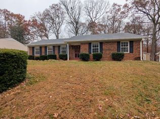 2108 Tarrywood Dr, Greensboro, NC 27455