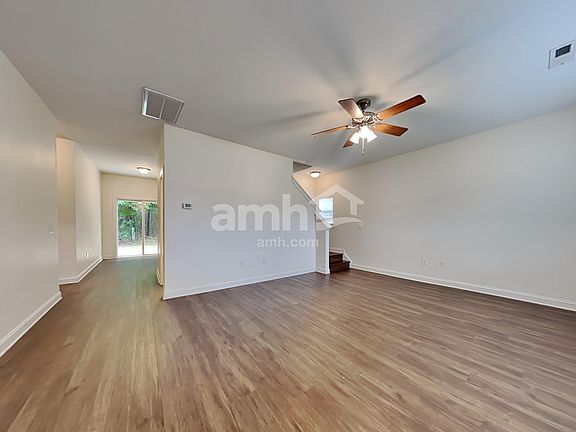 5th image of 423 Sablewood Dr