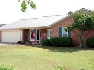 2201 Duncansby Dr SW, Decatur, AL 35603