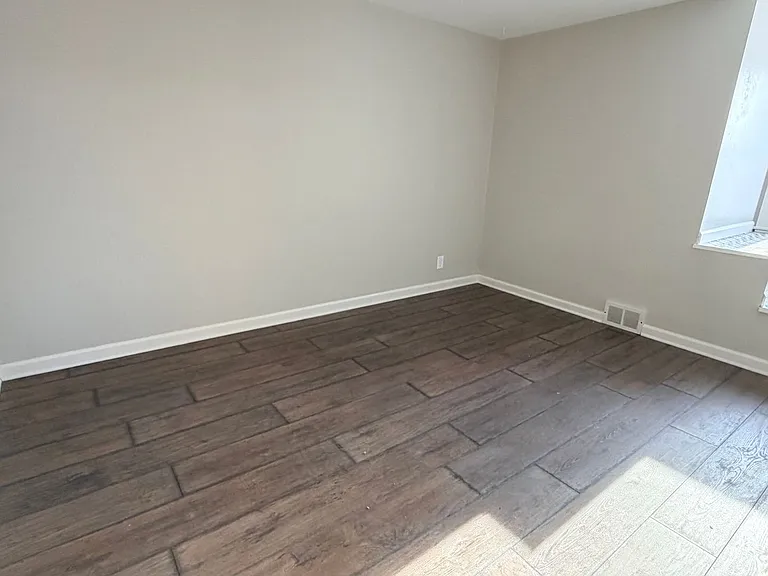 1739 N Main St — Photo 9