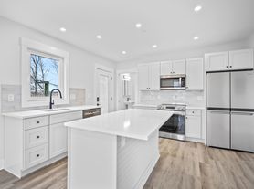 6 Garfield Ave, Revere, MA