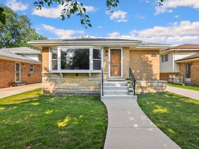 7039 N Ottawa Ave, Chicago, IL, 60631