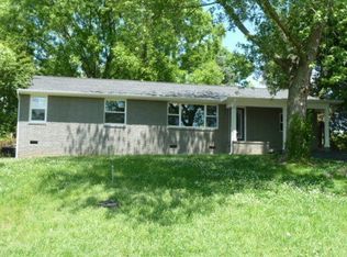 1513 Holman Dr, Knoxville, TN 37909