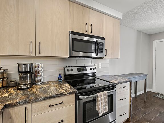 3rd image of 3522 42nd St NW
