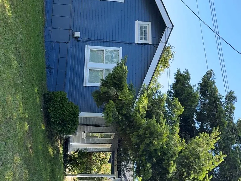 1911 Maple St — Photo 3