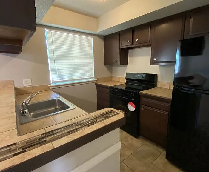 3758 N Nicklas Ave — Photo 10