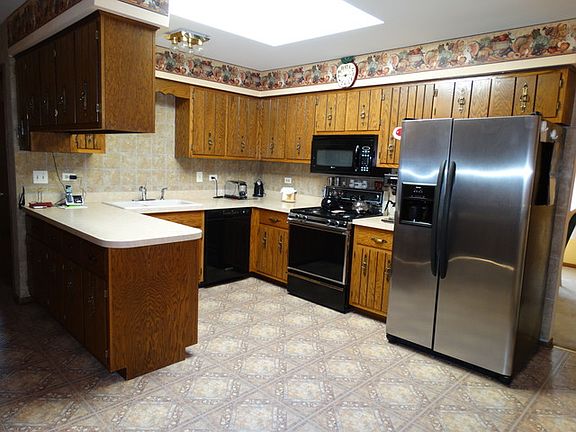 5th image of 11647 Brookview Ln