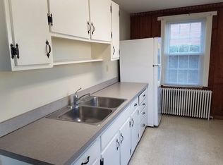 107 S Broad St, Lititz, PA 17543