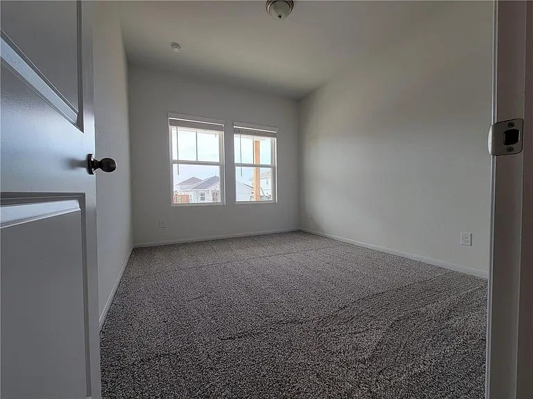 244 Crystal Brook Dr — Photo 11