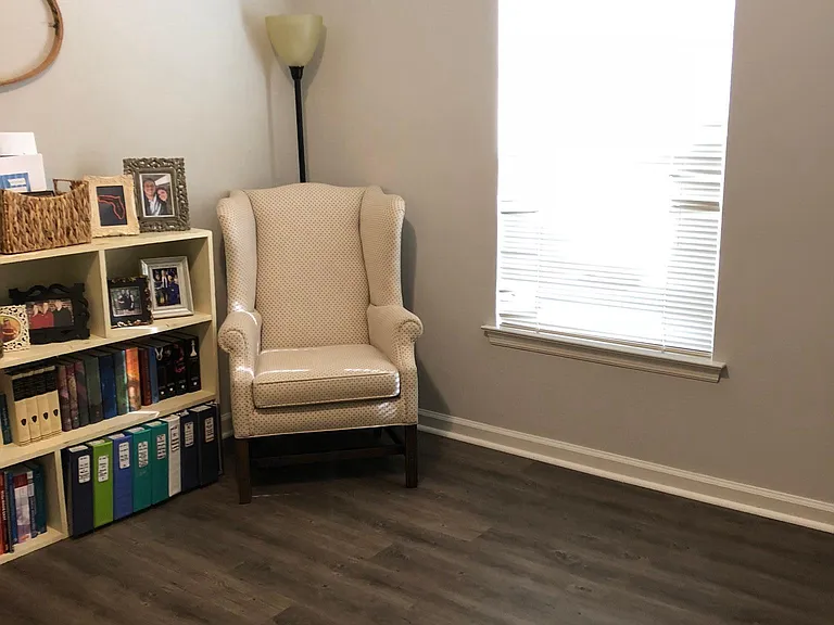 2nd bedroom